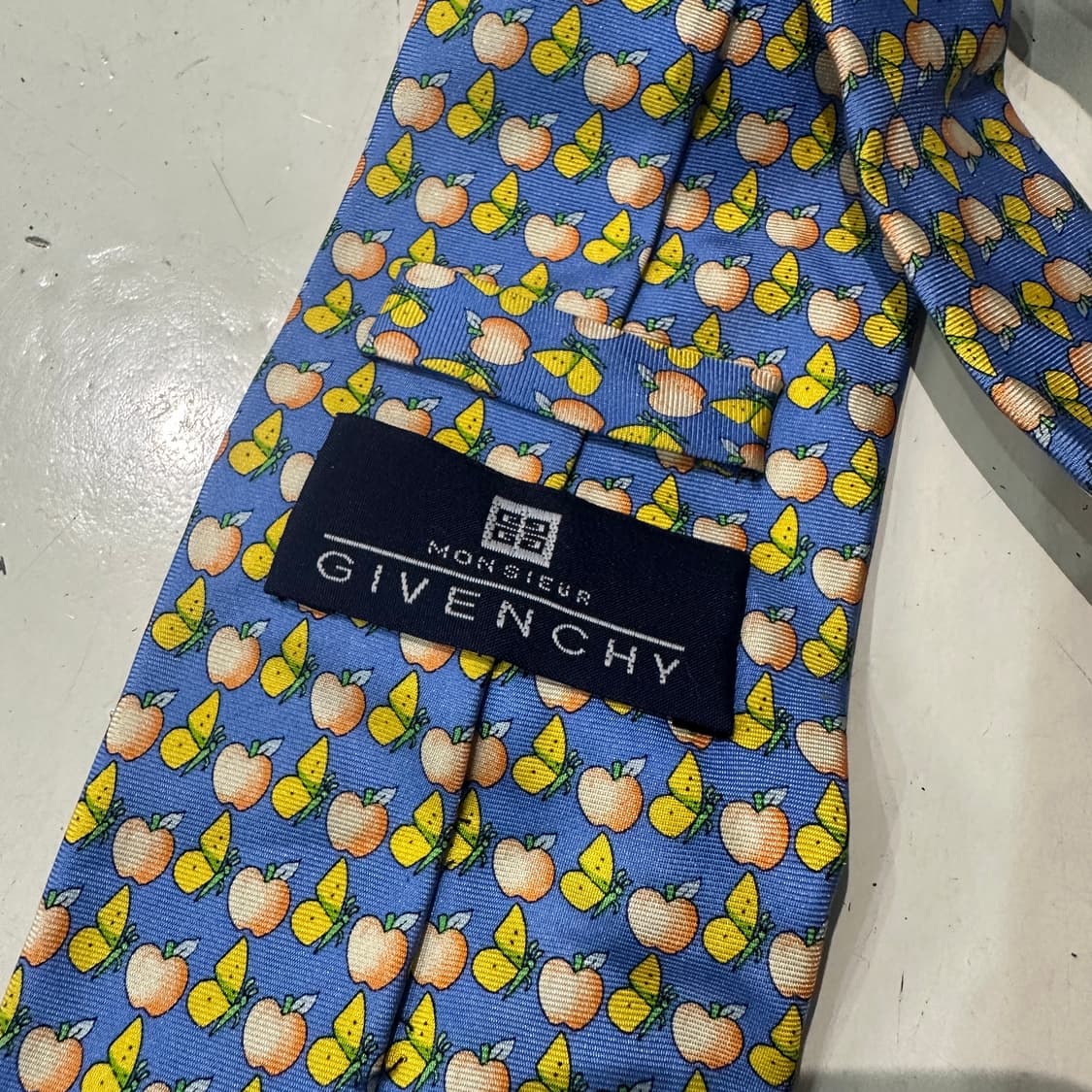 지방시 넥타이 상품이미지2