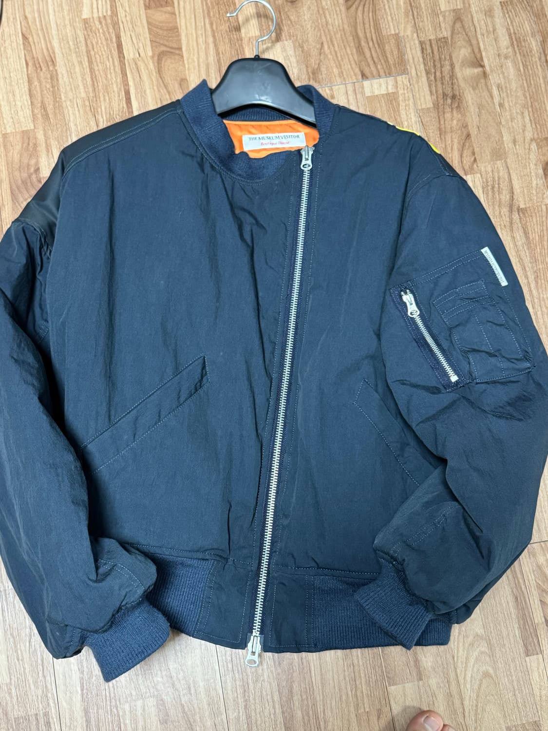 더뮤지엄비지터 플라워 쿤스트 프린티드 MA-1 L사이즈 상품이미지2