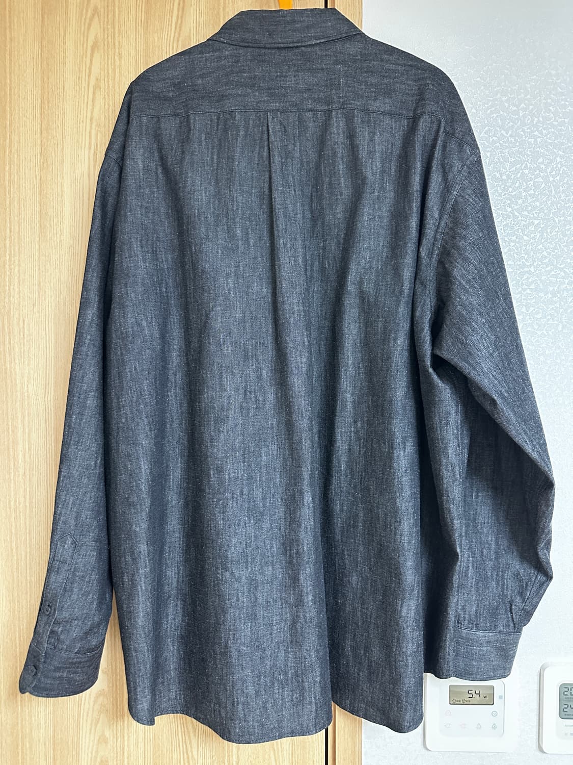 (52 1회착) 솔리드옴므 25ss 라이트 데님 셔츠 상품이미지2