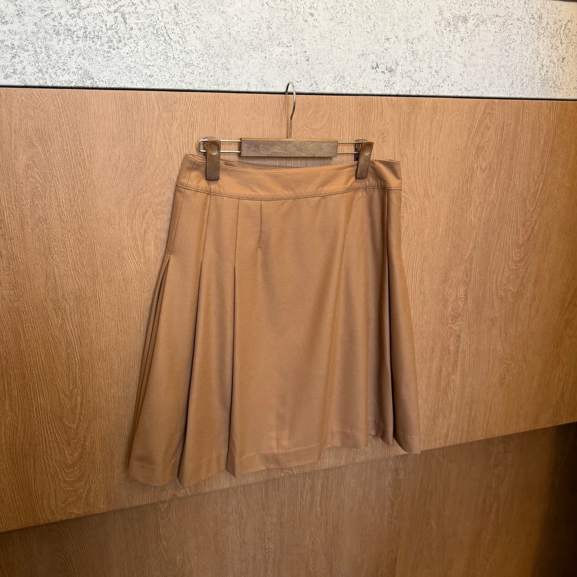 빈티지 랩 플리츠 미디 스커트 버클 스트랩 디테일 A라인 카멜 상품이미지2