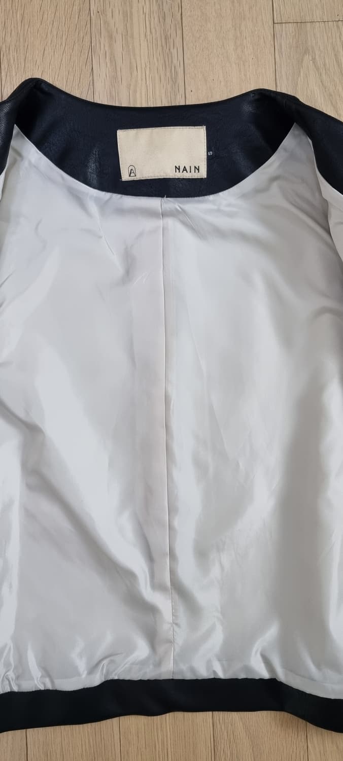 NAIN 나인 페이크 레더 크롭 자켓 S _ 여성 상품이미지9