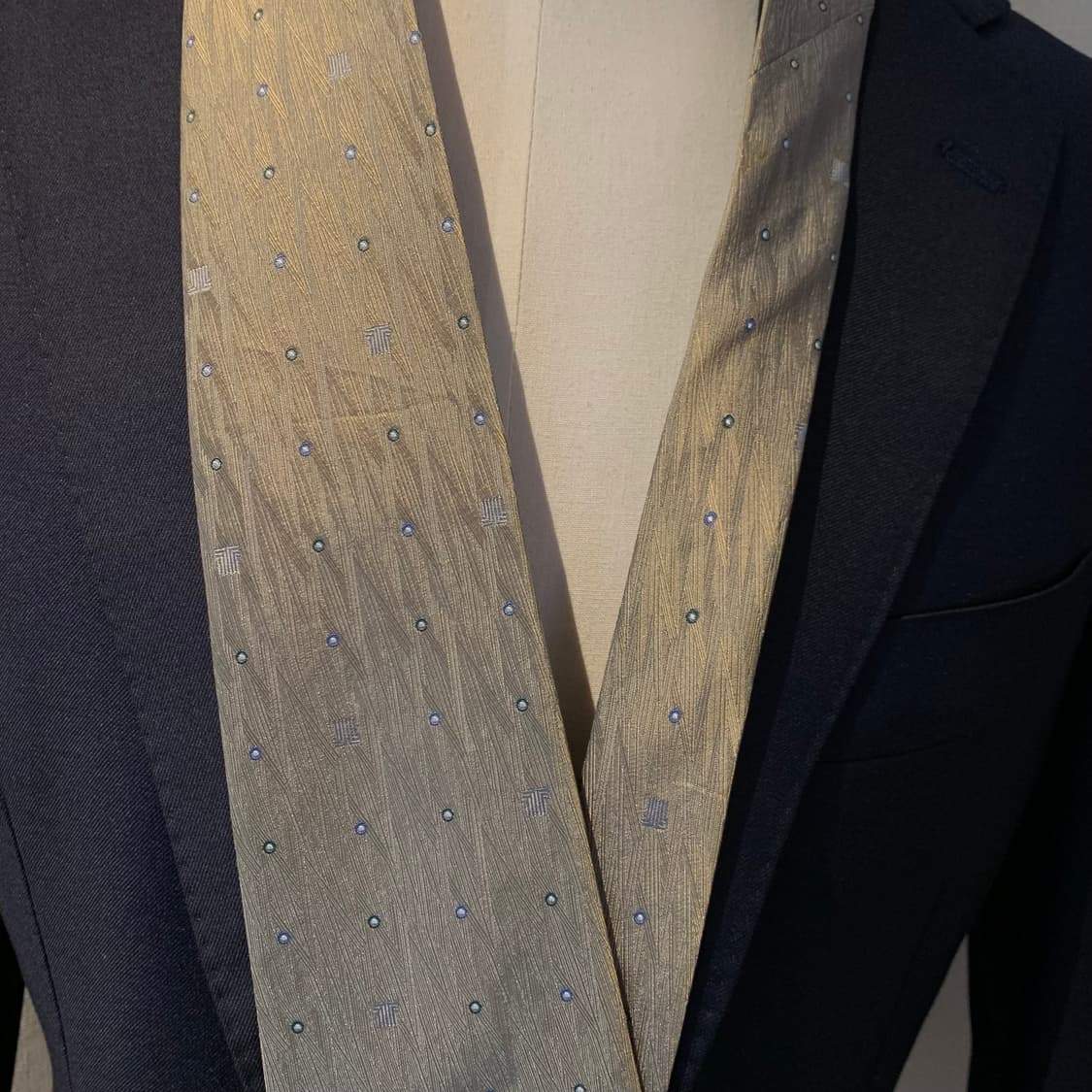 랑방(LANVIN) 모노그램 명품 100실크 결혼식룩 코디 A+등급 상품이미지2