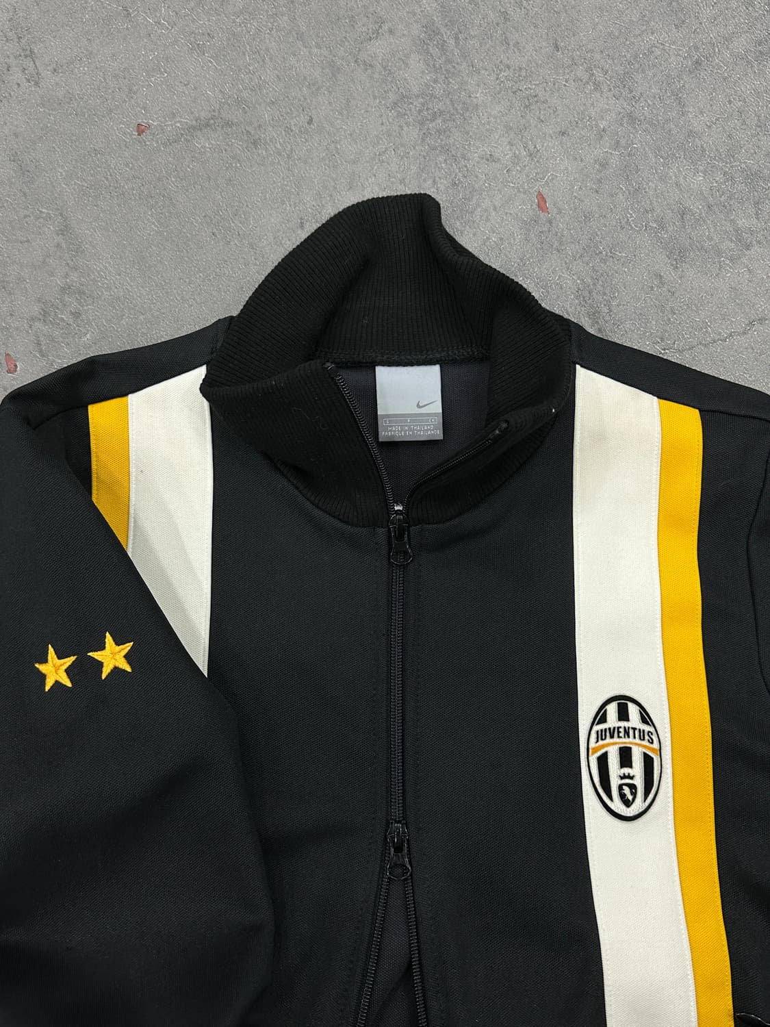 나이키 유벤투스 크롭 커스텀 크랩탑 저지 상품이미지4