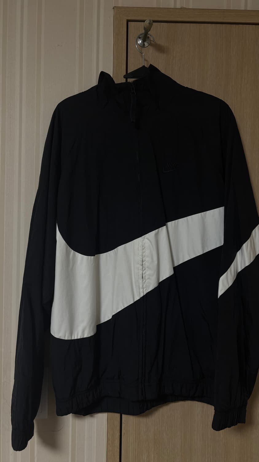 나이키 NSW 빅 스우시 우븐 자켓 블랙 정품 상품이미지2