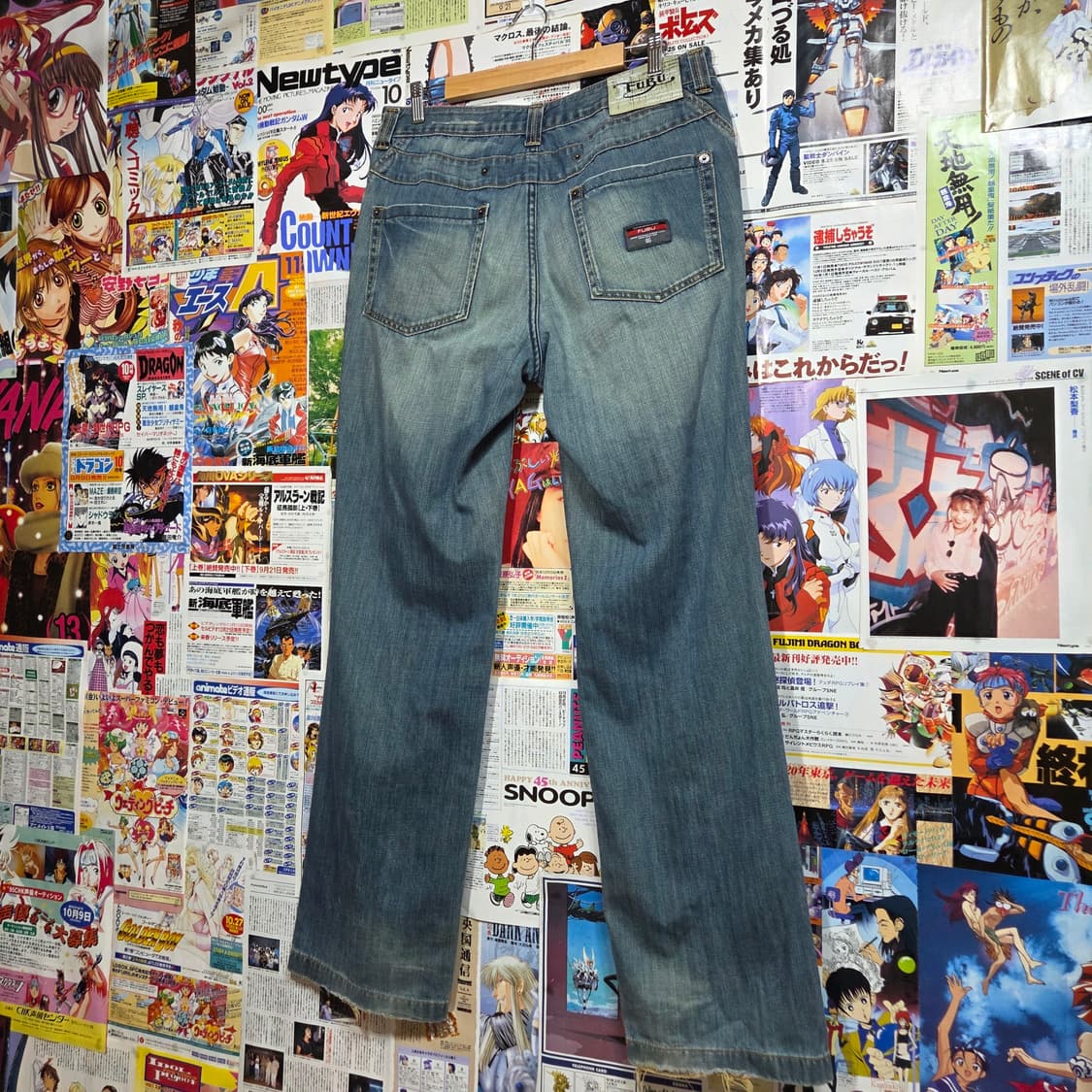 후부 패치 리벳 디테일 워싱 데님 팬츠 상품이미지6