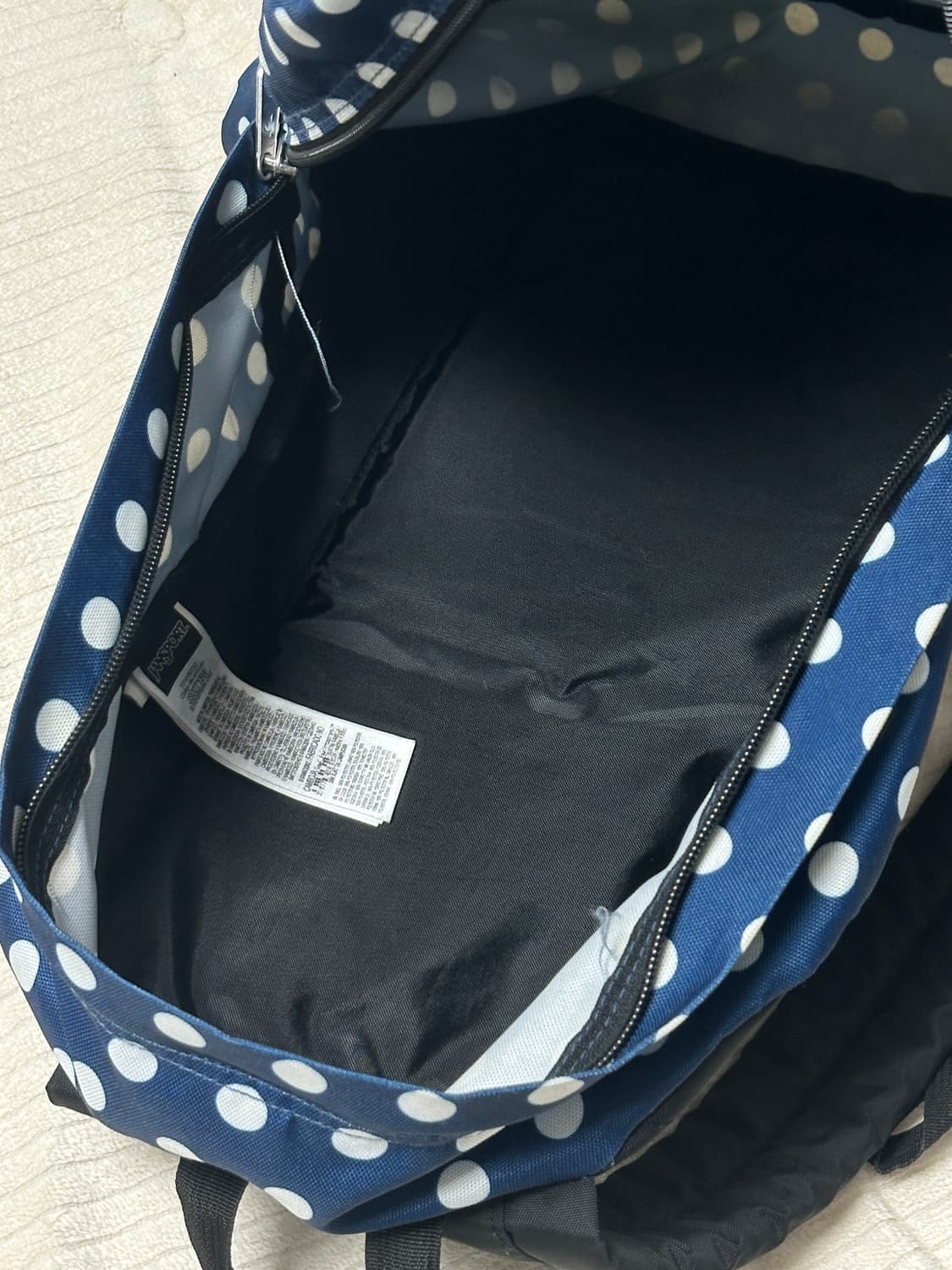 잔스포츠 네이비 도트 땡땡이 백팩 상품이미지8