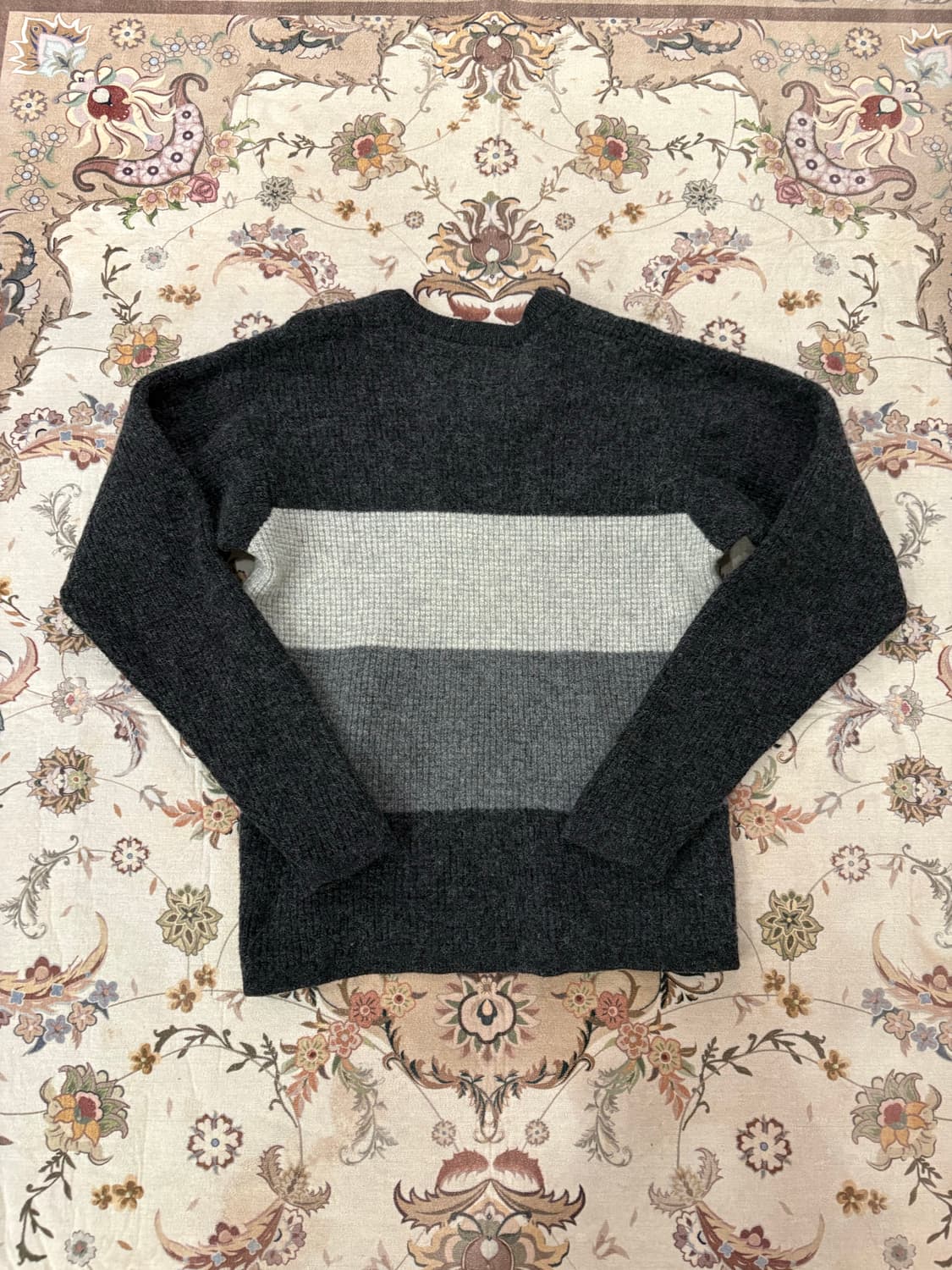 리바이스 이태리 패치로고 헤비울 긴팔니트  상품이미지2