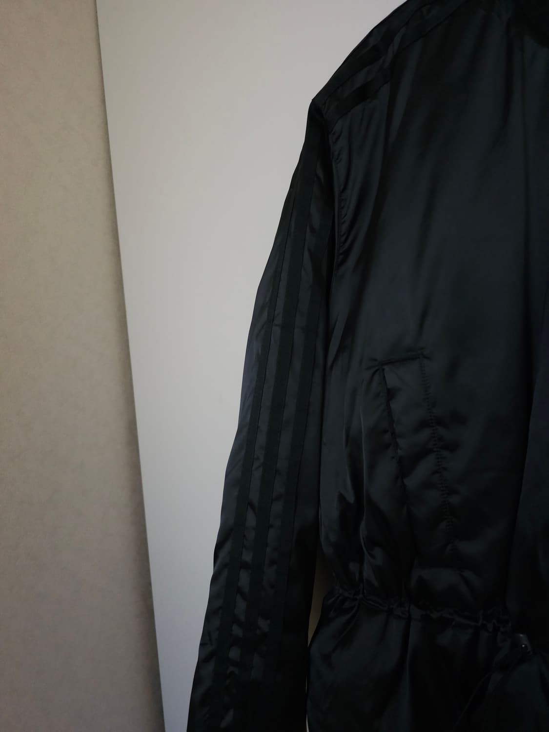 아디다스 블랙 봄버 패딩 자켓 상품이미지6