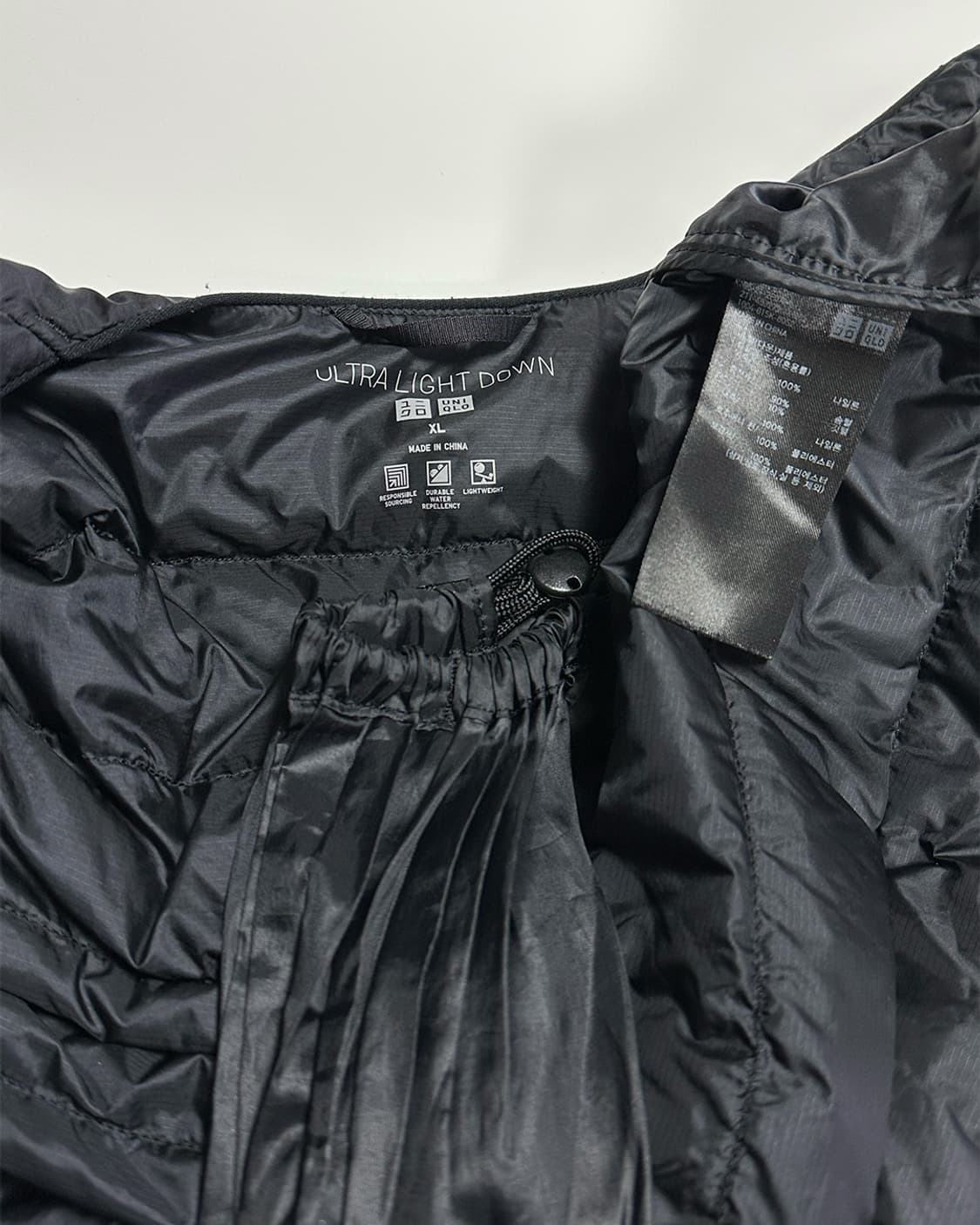 유니클로 경량패딩 블랙 상품이미지4