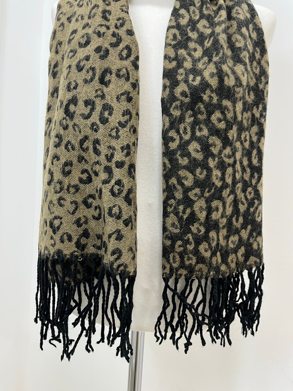 일본 빈티지 갸루 브라운 레오파드 패턴 테슬 머플러 상품이미지5