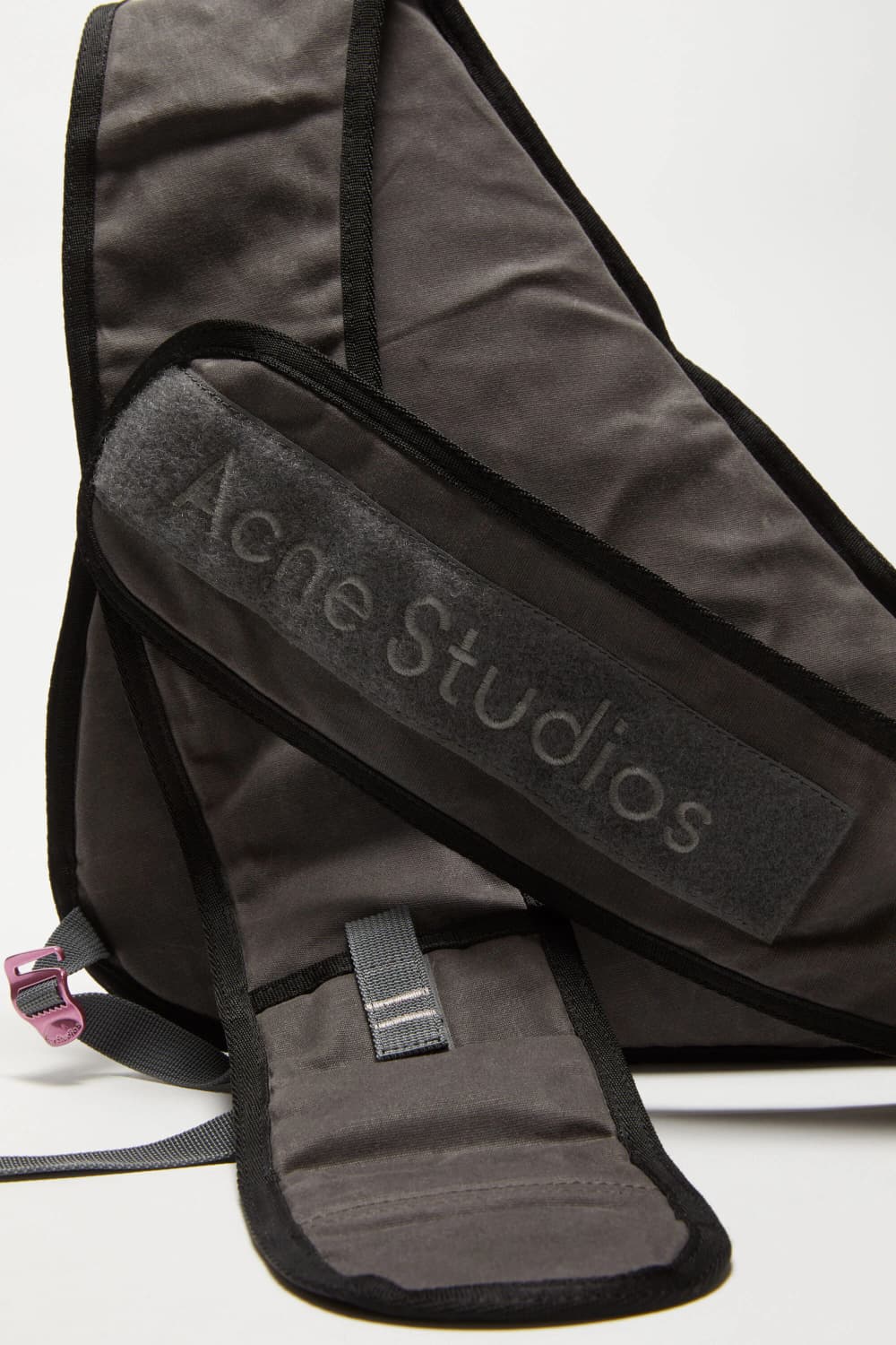 Acne Studios 아크네 Sling backpack 상품이미지4