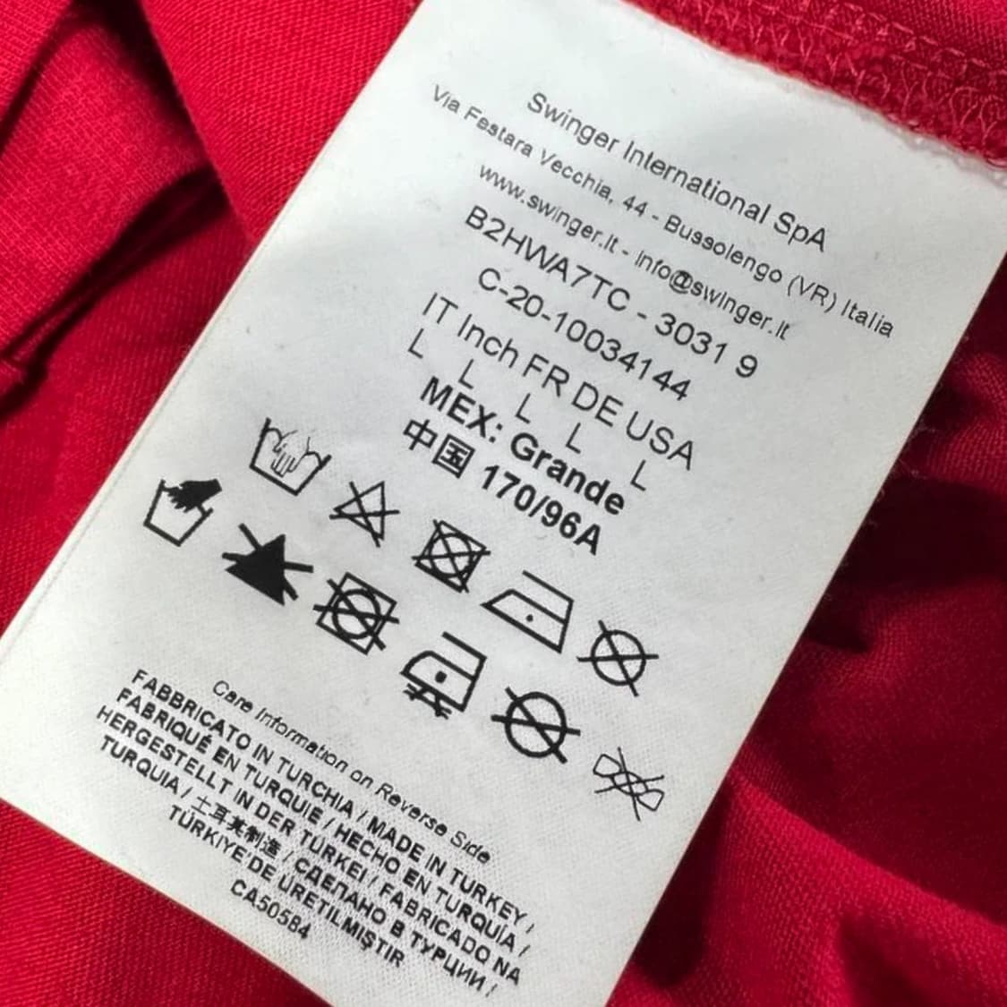 베르사체 엠블럼 메탈릭 로고 티셔츠 상품이미지5