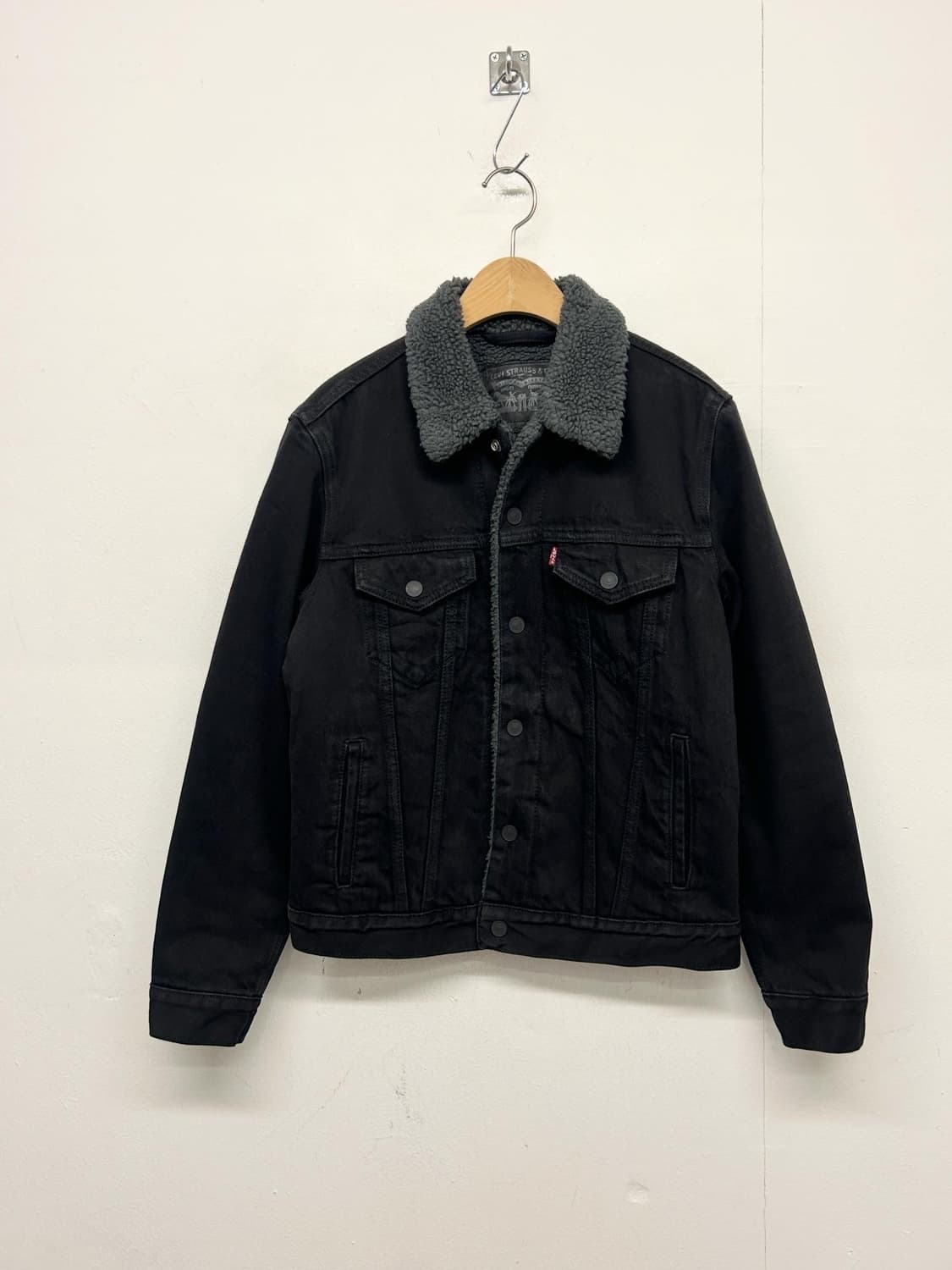 리바이스 블랙 데님 쉐르파 트러커 자켓 상품이미지1