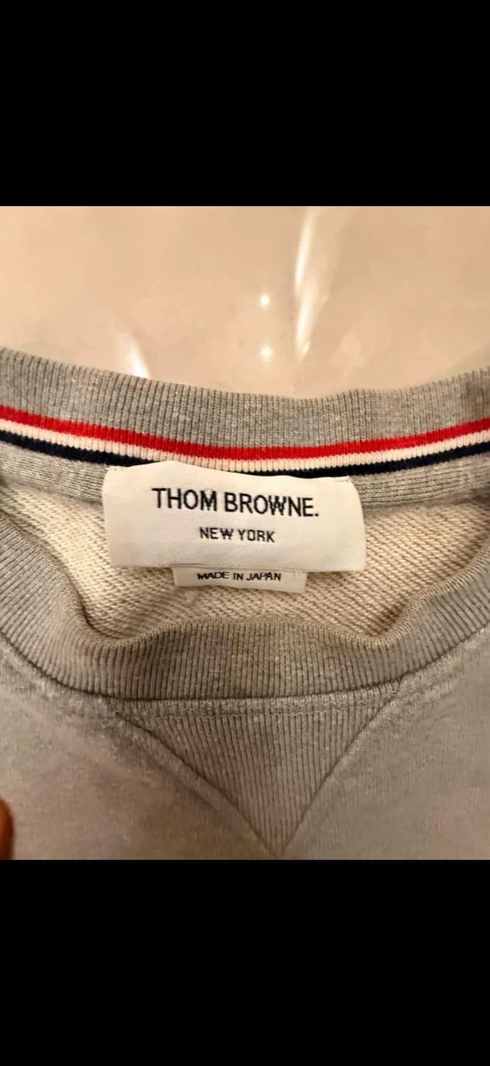톰브라운 맨투맨 2사이즈 싸게 팝니다 상품이미지2
