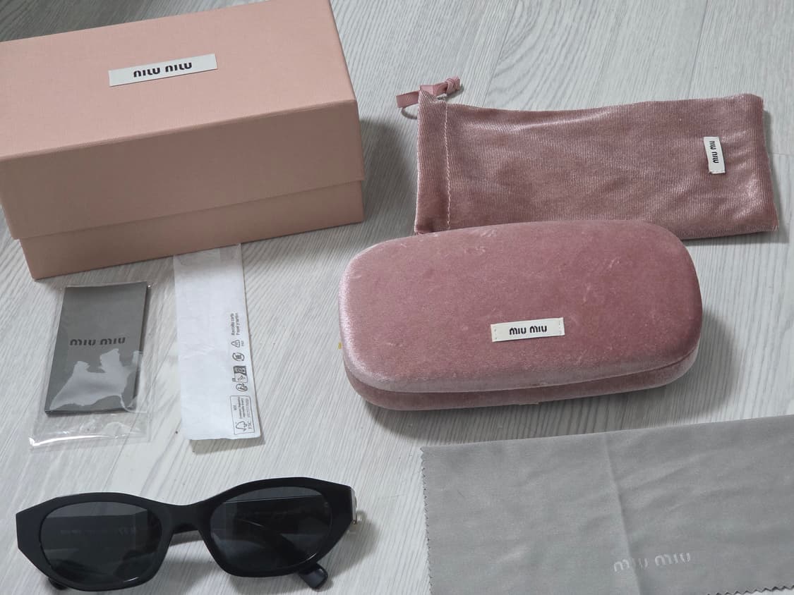 미우미우 선글라스 상품이미지1