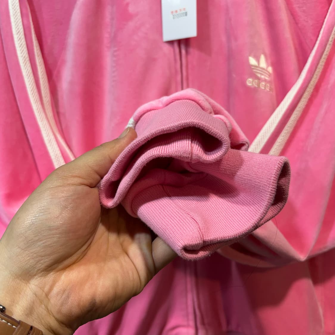 [XL] ADIDAS 아디다스 핑크 벨벳 크롭 져지 상품이미지3
