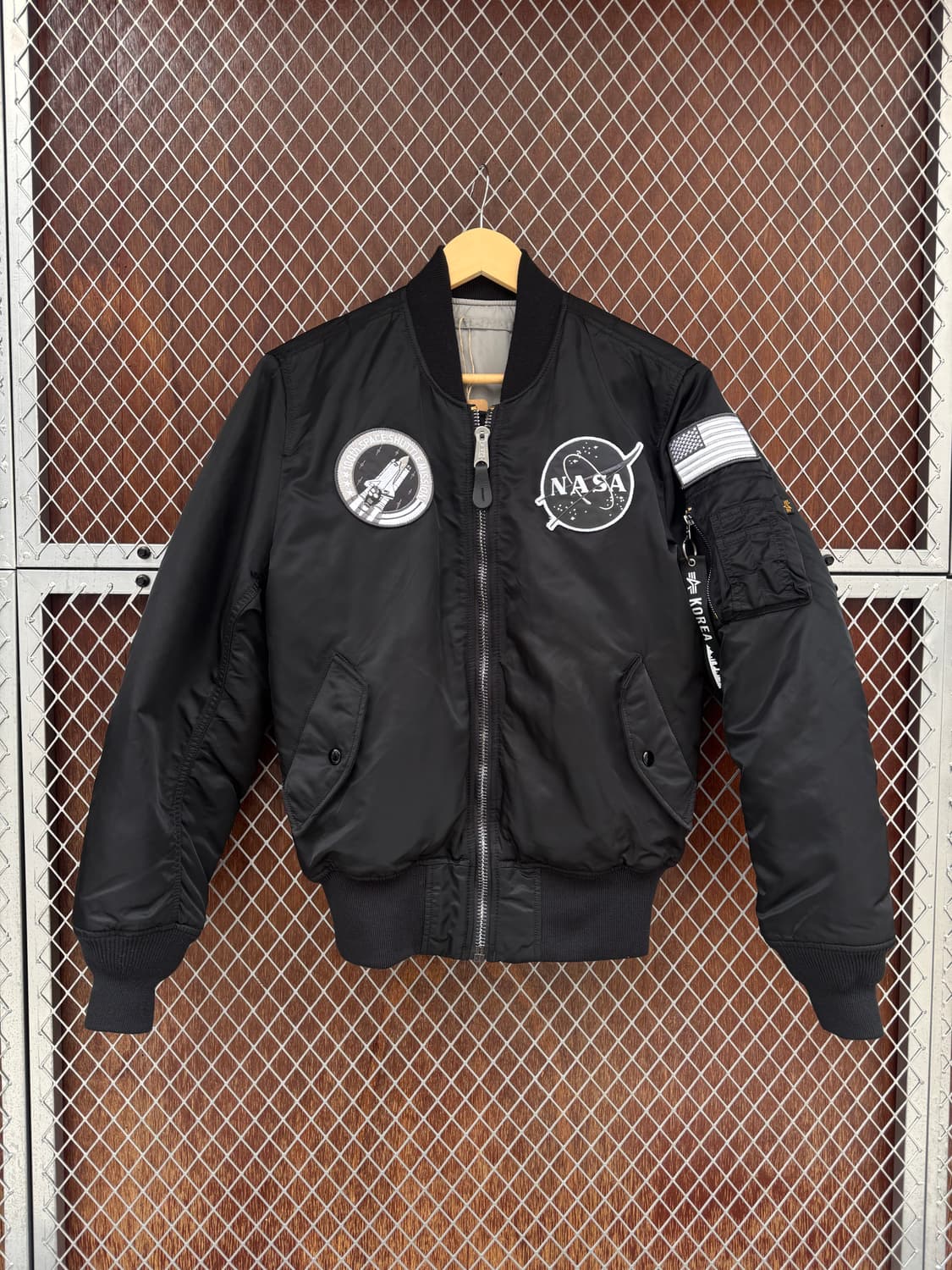 알파인더스트리 나사 NASA MA-1 블랙 리버시블 봄버 항공자켓 S 상품이미지1