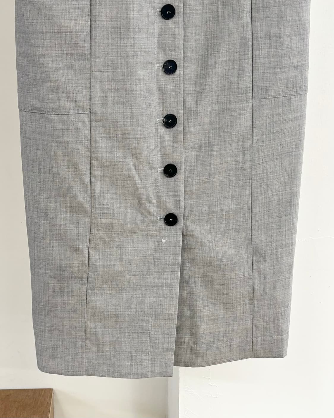 네헤라 그레이 미디 H라인 스커트 상품이미지6