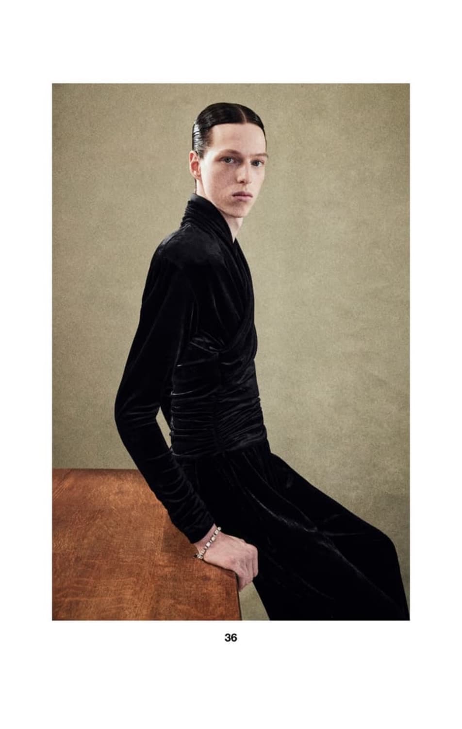 생로랑 23aw 벨벳 탑 상품이미지2