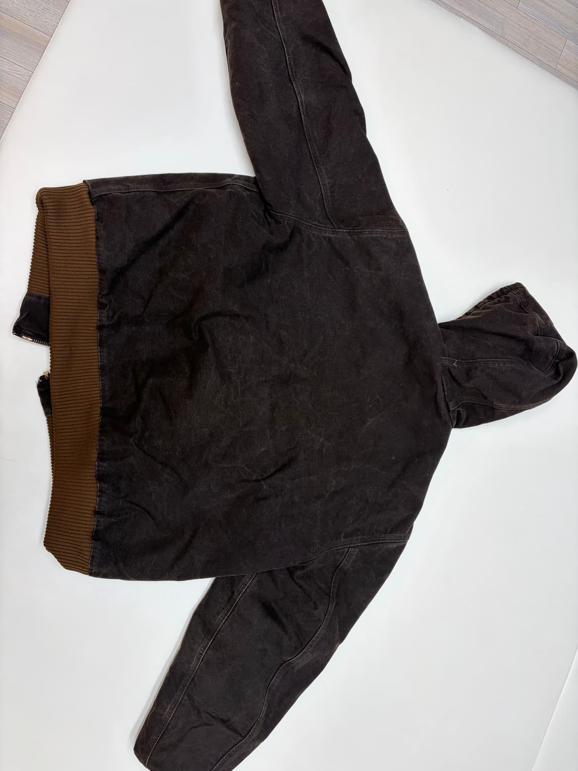 칼하트 j130 다크브라운 팝니다 상품이미지3