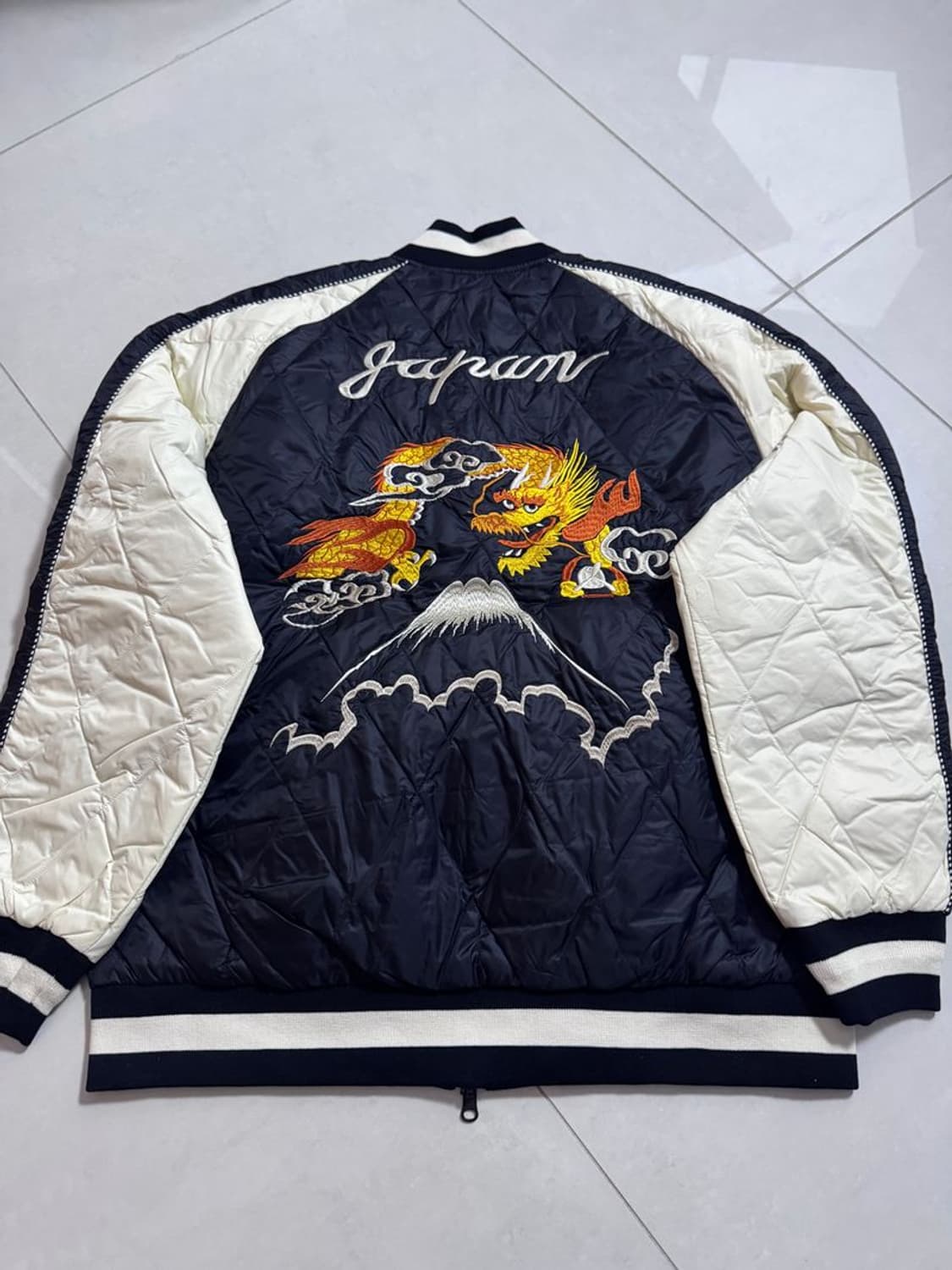 DOWN JACKET EA 리버시블 다운 재킷 이글 상품이미지4