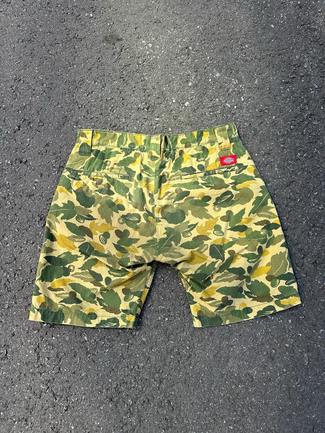 [디키즈] •Dickies Leaf Camofla Short Pants 상품이미지1