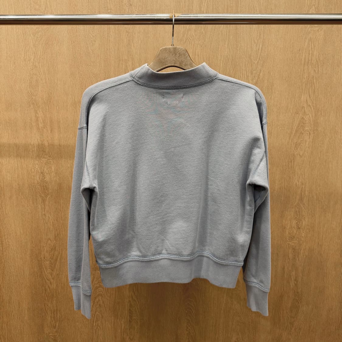 이자벨마랑 에뚜왈 하프넥 맨투맨 로고 프린팅 디테일 루즈핏 라이트 블루 상품이미지3