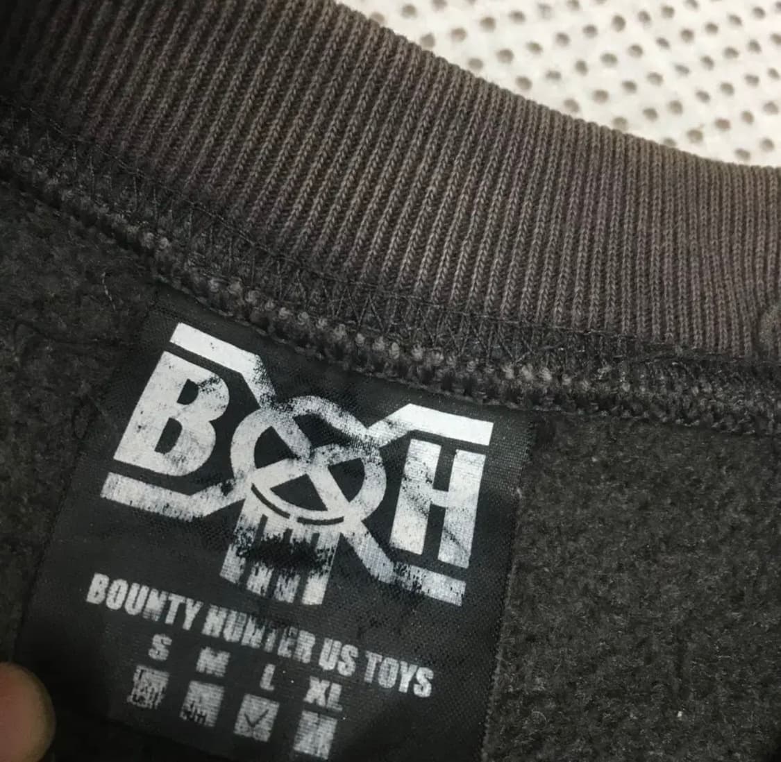 바운티헌터x크림소다 맨투맨AA02 상품이미지3