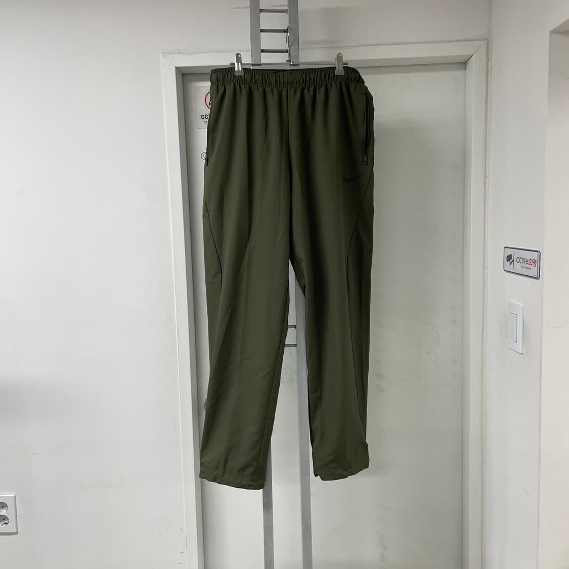 나이키 드라이핏 카키 팬츠 XXL 상품이미지1