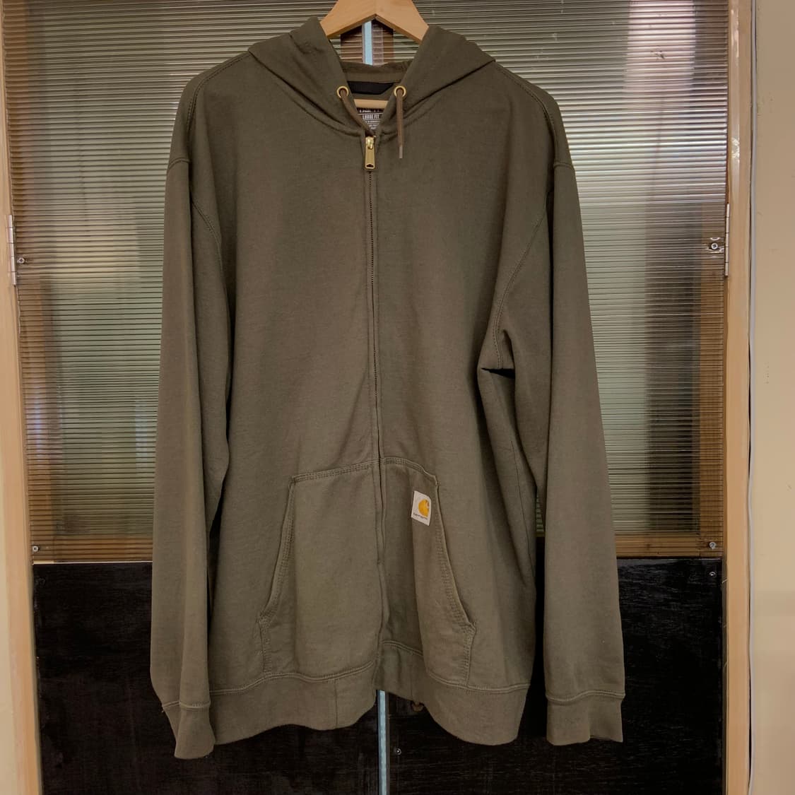 칼하트 카키 루즈핏 후드집업 상품이미지1
