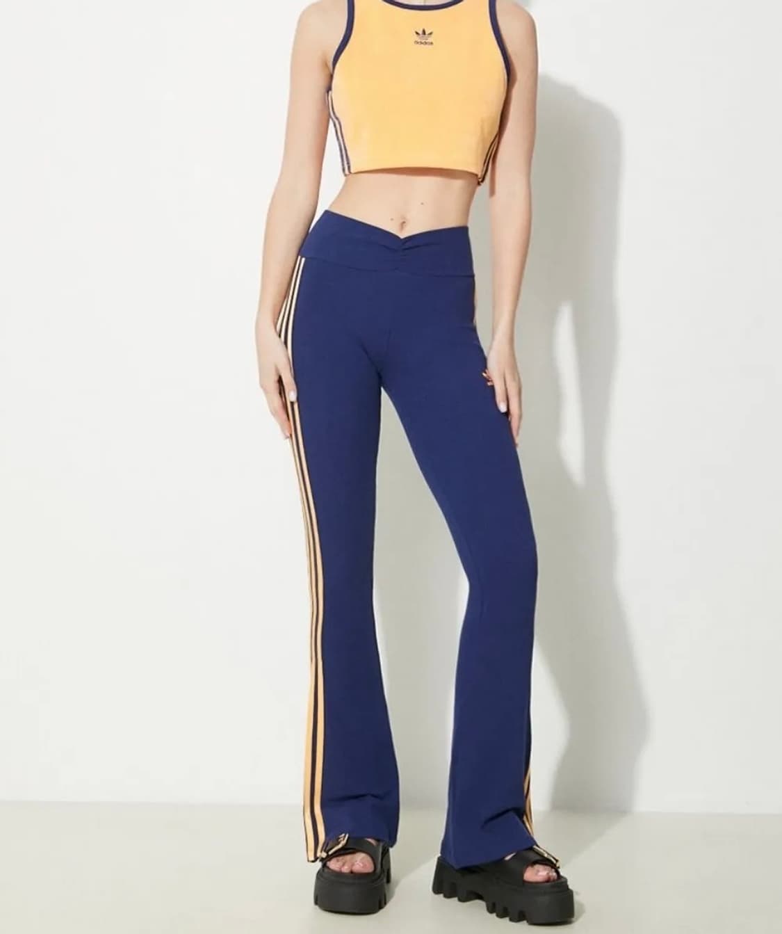 아디다스 플레어드 레깅스 상품이미지1