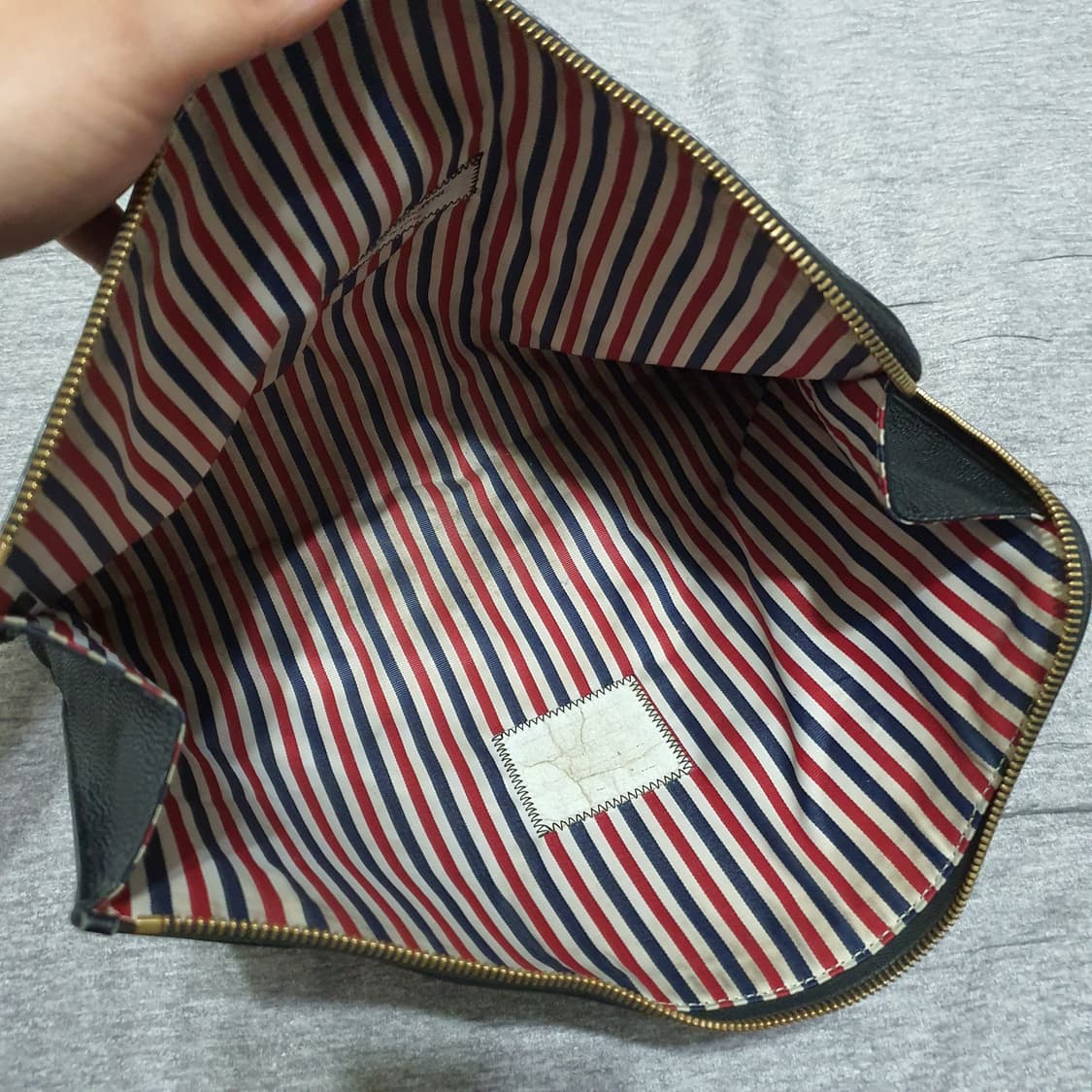 정품 톰브라운 클러치 상품이미지5