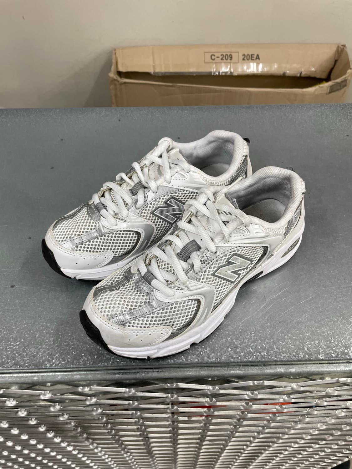 뉴발란스 530 화이트 실버 225 상품이미지2