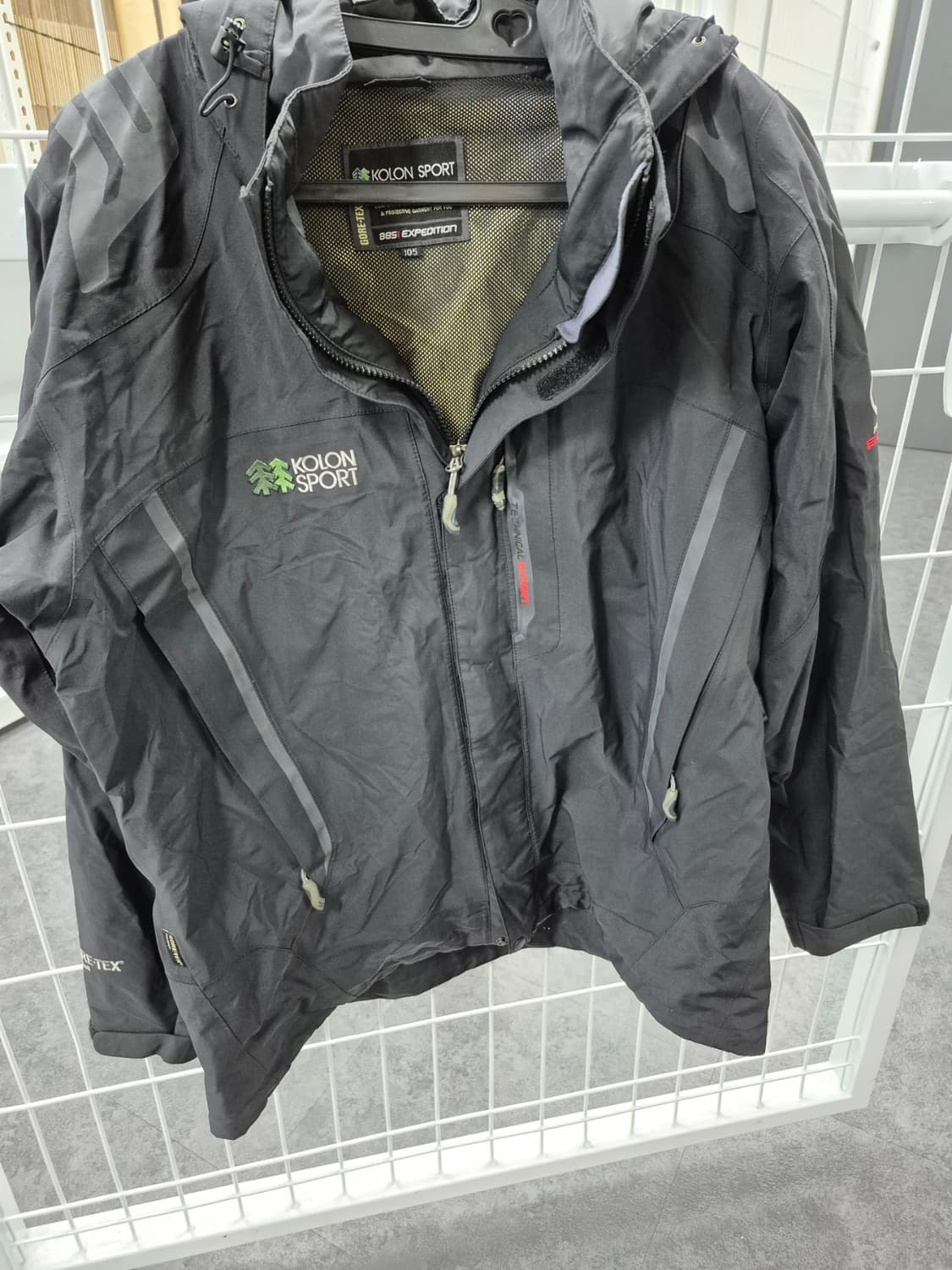 코오롱스포츠 정품 바람막이 고어텍스 바람막이 105사이즈 팝니다 상품이미지1