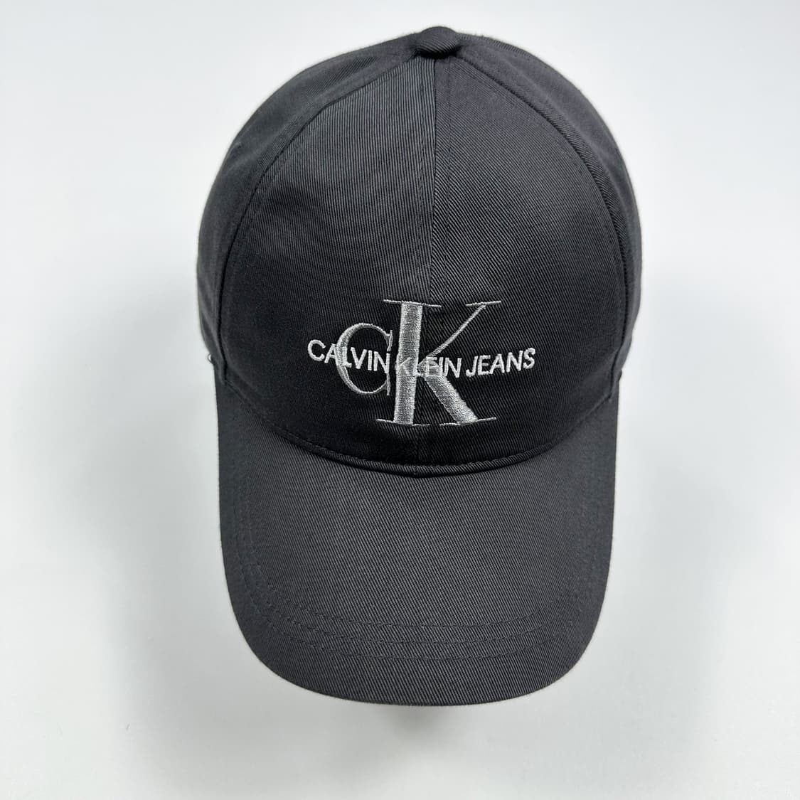캘빈클라인 ck 차콜 자수 볼캡 모자 상품이미지2