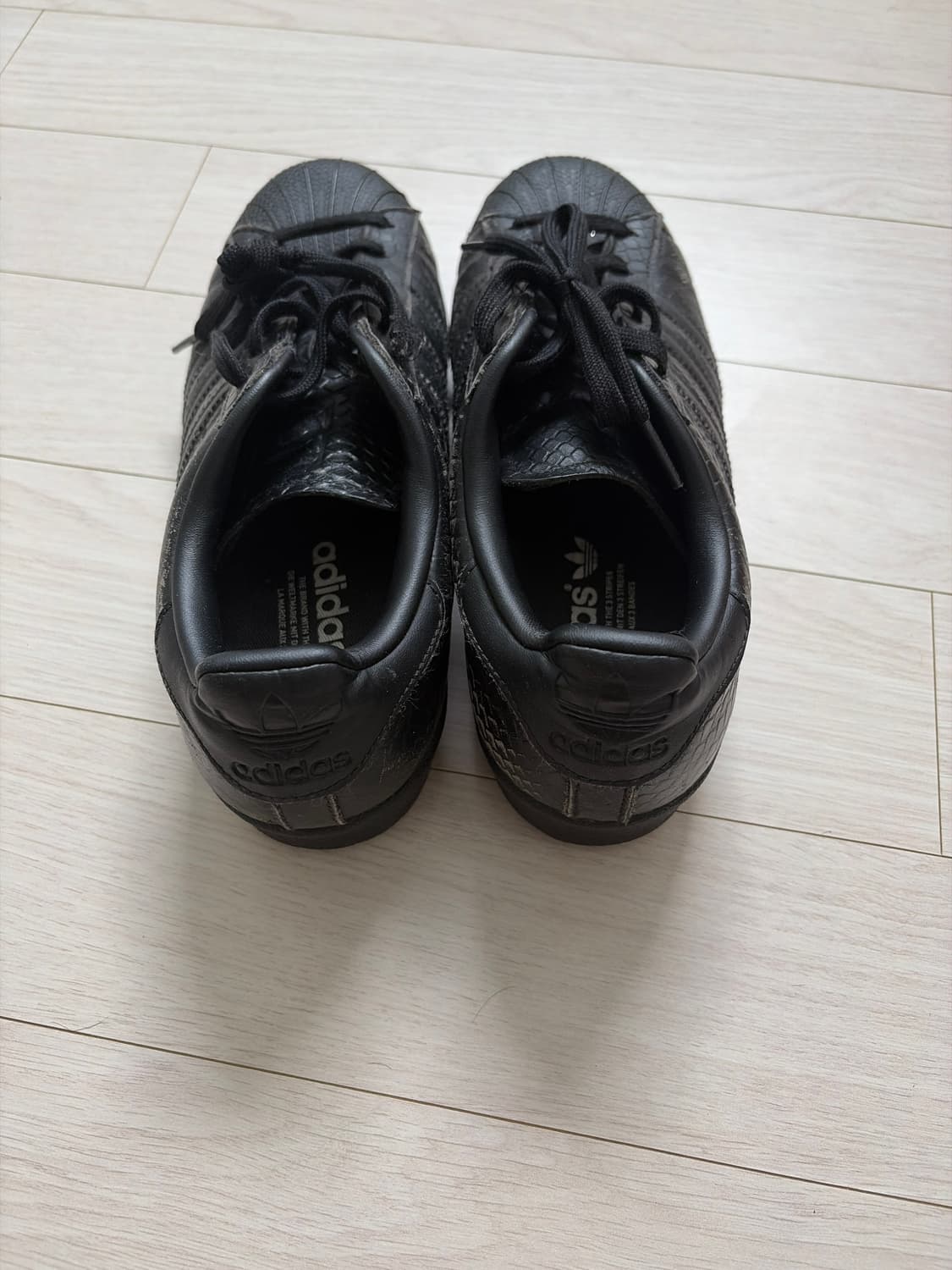 아디다스 슈퍼스타 파이톤 디자인 245~250 상품이미지2
