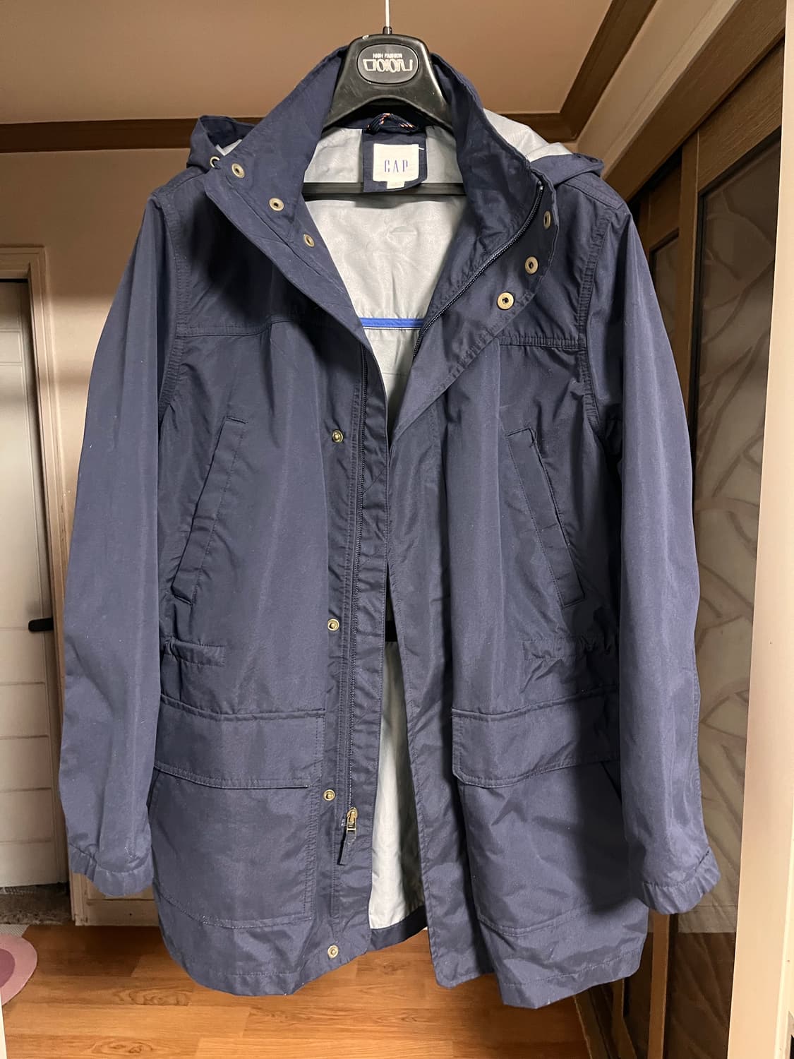 GAP 후드 바람막이 상품이미지1