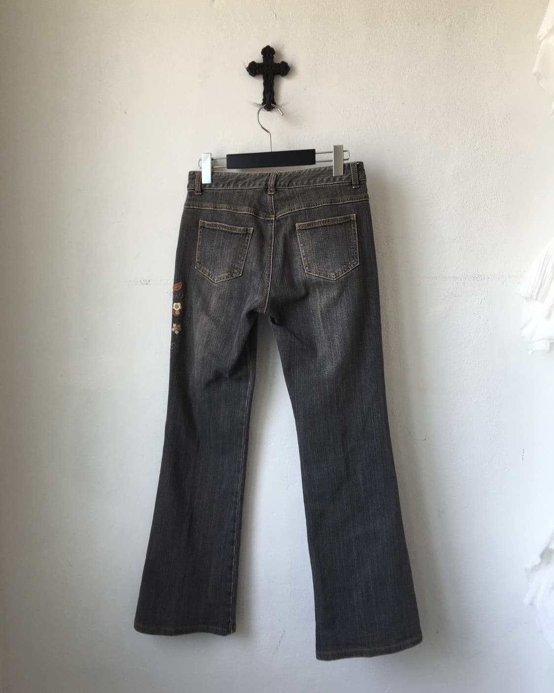 Flower needle work point denim pants 상품이미지2