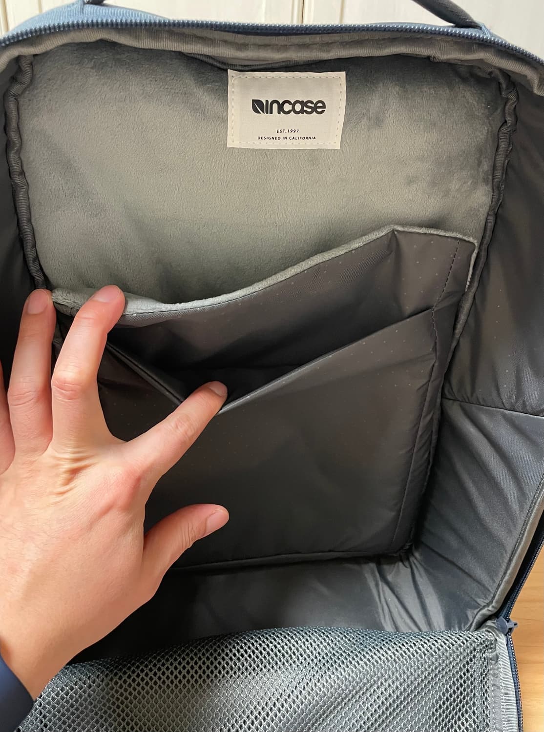 인케이스 노트북 백팩_민트급 상품이미지8