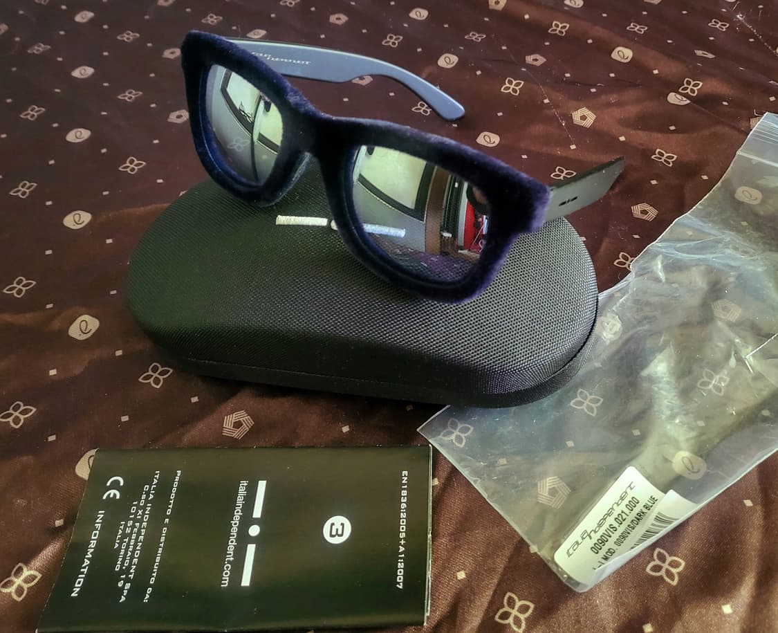 [미사용 새상품]  INDEPENDENT  벨벳 미러 선글라스 상품이미지5