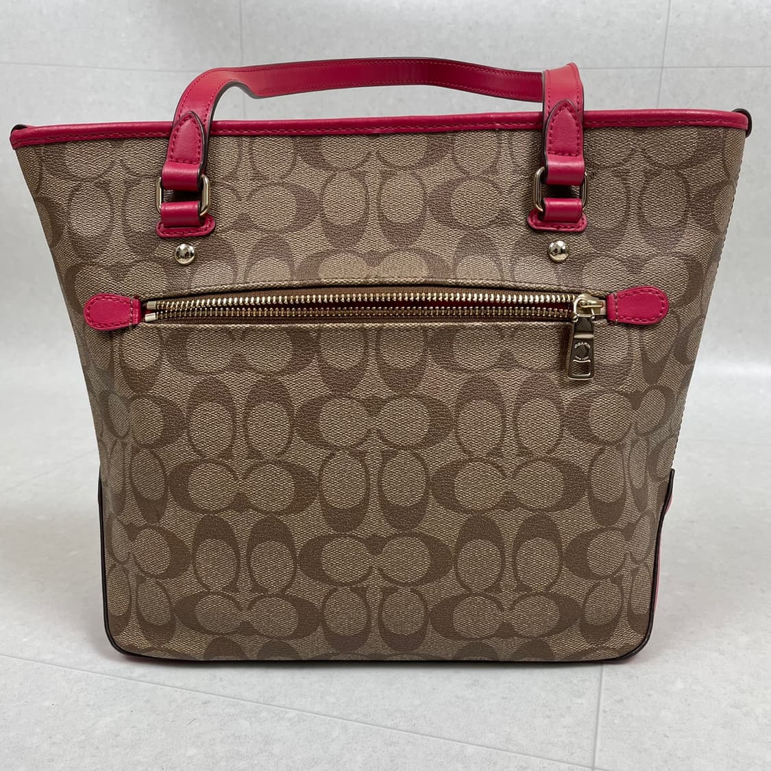 코치 Coach 시그니처 레더 트리밍 집 탑 숄더백 상품이미지3