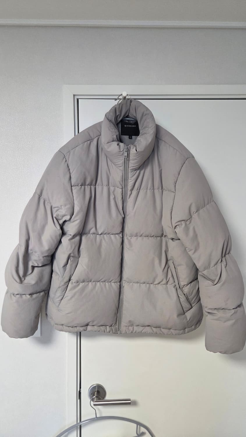 지오다노 패딩 판매합니다. 상품이미지1