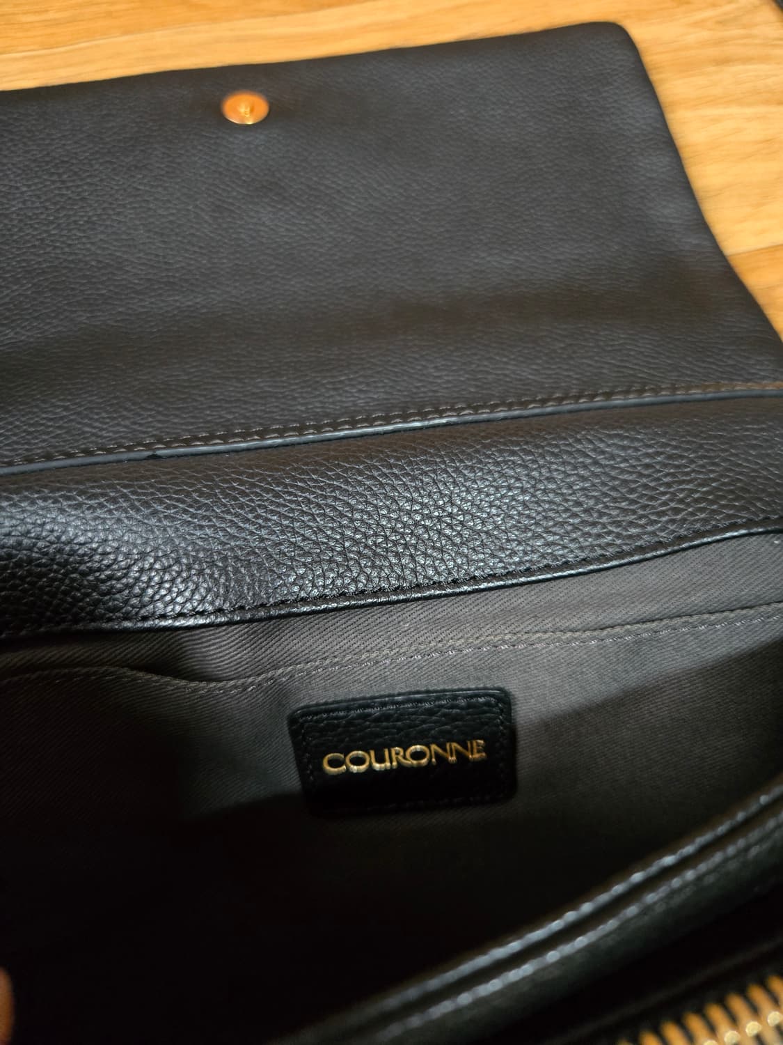 쿠론 가죽 크로스백 상품이미지7