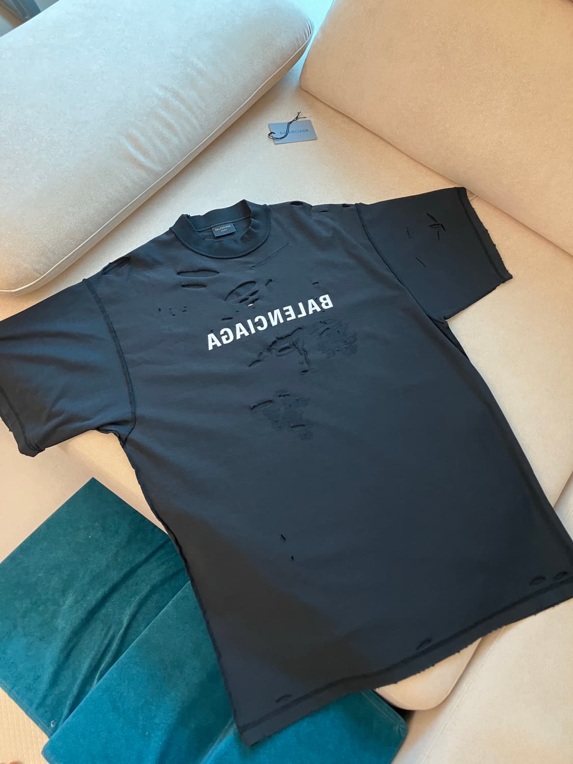 Balenciaga inside out distressed tee 상품이미지2