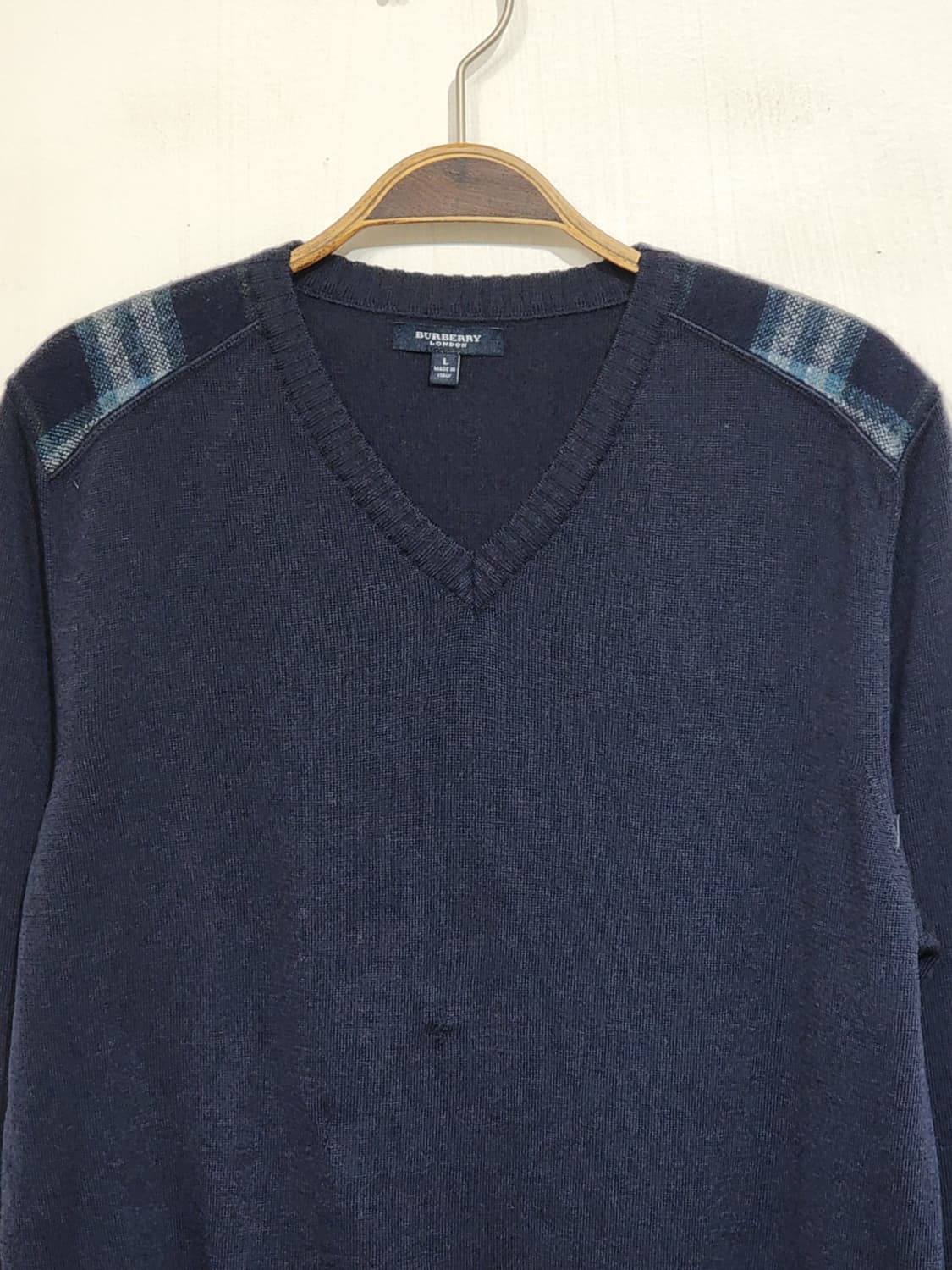 (L) 버버리 니트 네이비 스웨터 메리노울 브이넥 이태리판  상품이미지2