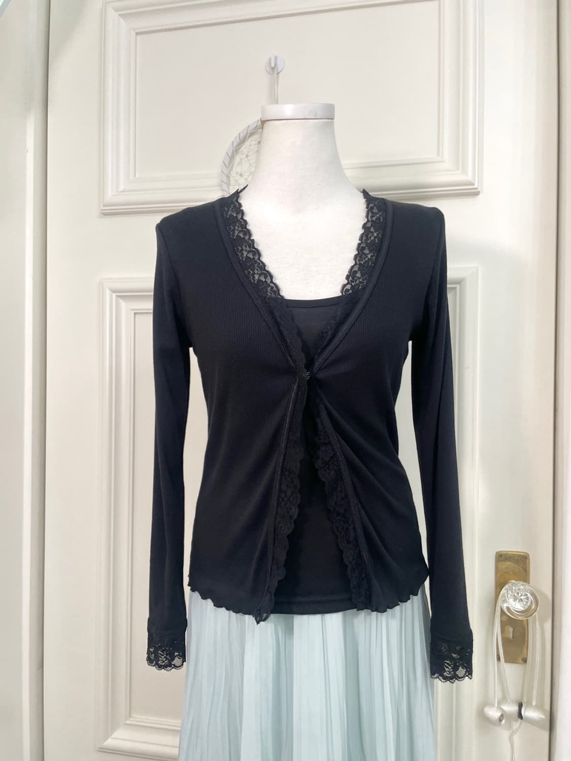 black lace trim slim cardigan(size-38) 상품이미지1