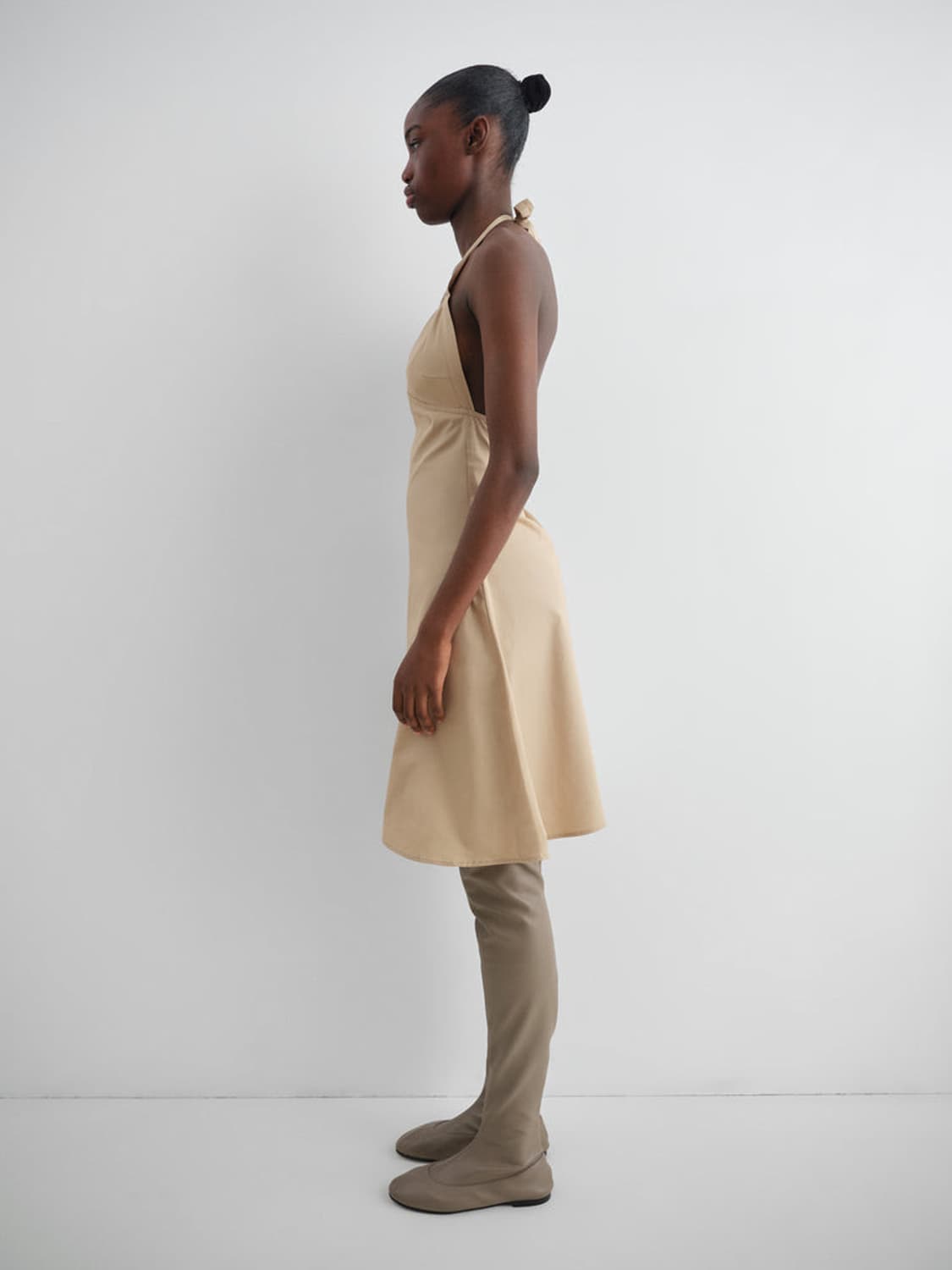 [XS,S,M]기마구아스 Jardin 홀터넥 드레스/베이지 상품이미지3