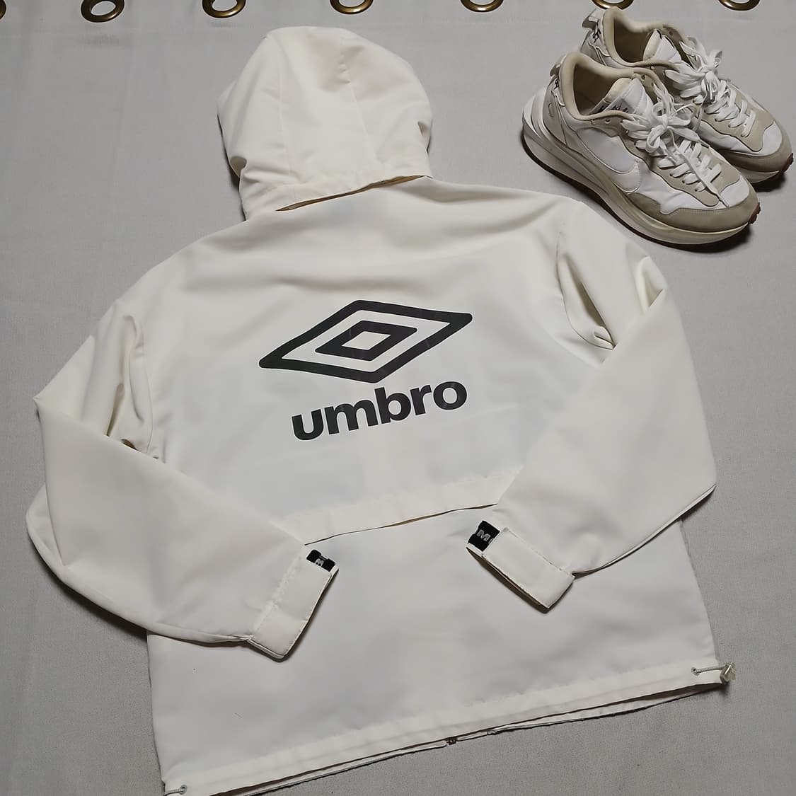 umbro 엄브로 백로고 바람막이 하이브리드 자켓 상품이미지2