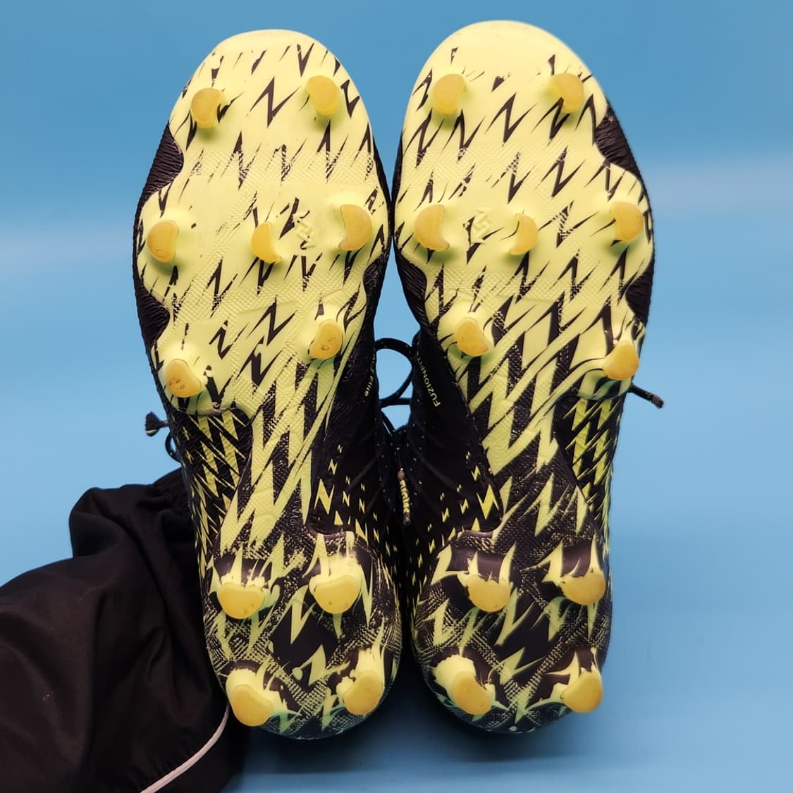 oo 푸마 퓨처 Z1.4 축구화255 상품이미지3