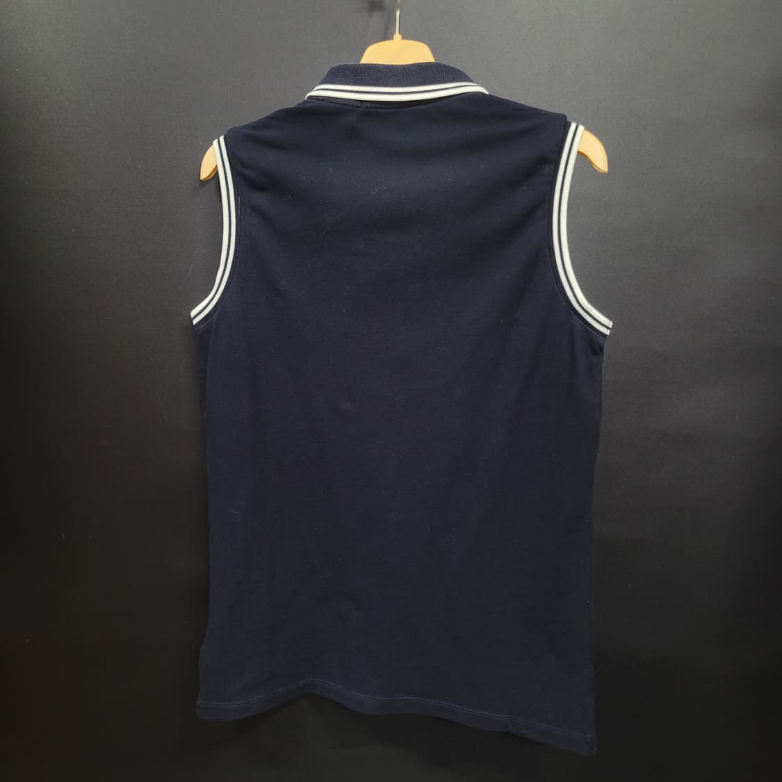 Fred Perry 프레드페리 빈티지 자수로고 슬리브리스 나시 셔츠 상품이미지4